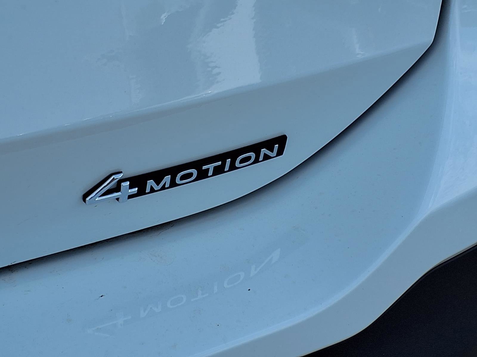 New 2026 Volkswagen Tiguan SE image 8