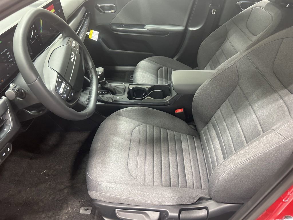 New 2025 Kia K4 EX image 9