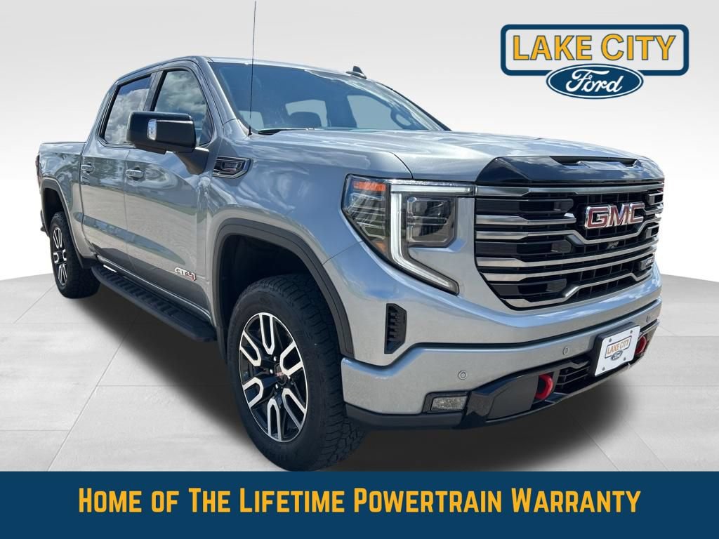 Used 2025 GMC Sierra 1500 AT4 w/ Technology Package AWD/4WD image 9