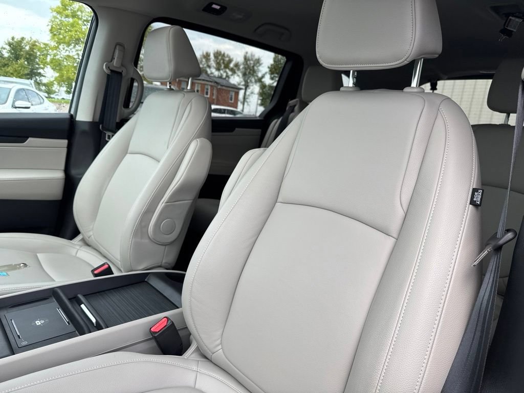 Certified 2026 Honda Odyssey EX-L image 29
