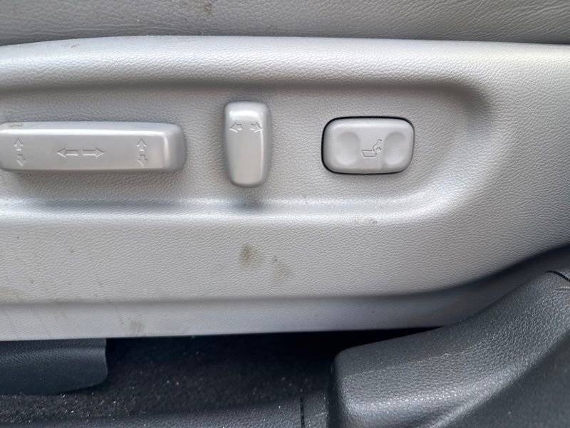 Used 2023 Honda Passport EX-L image 12