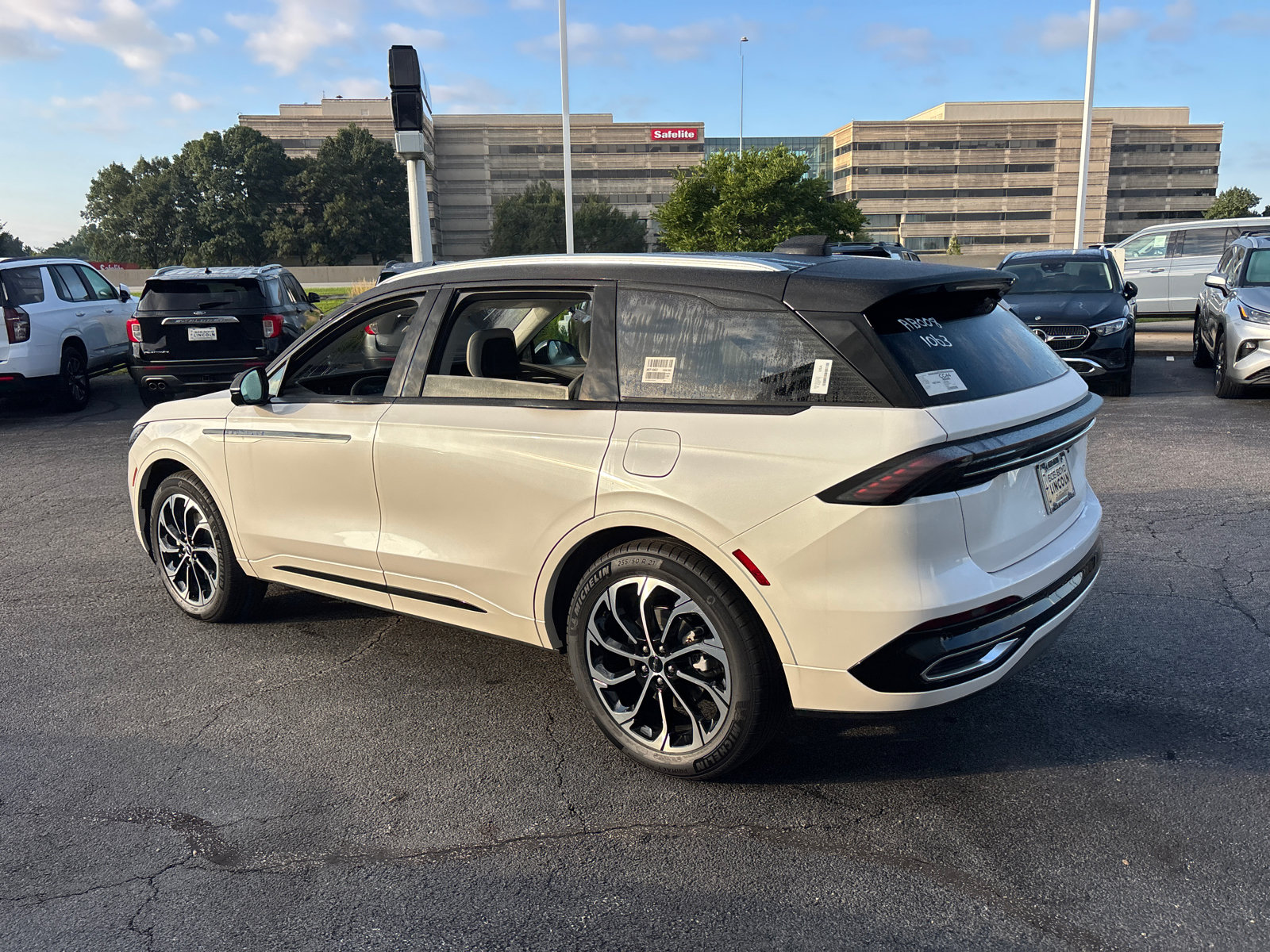 New 2026 Lincoln Nautilus Reserve AWD/4WD image 5