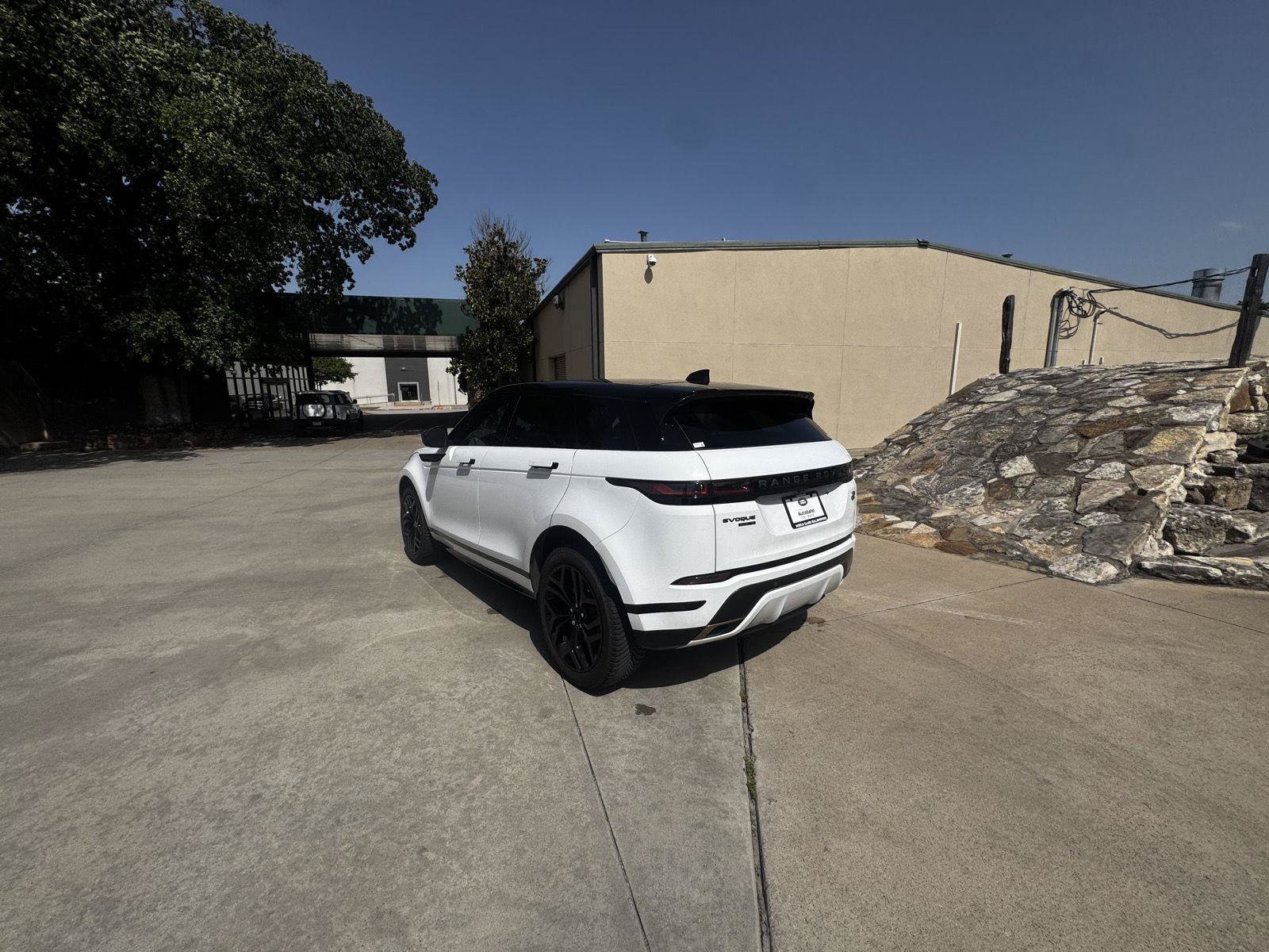 Used 2020 Land Rover Range Rover Evoque R-Dynamic S AWD/4WD image 3