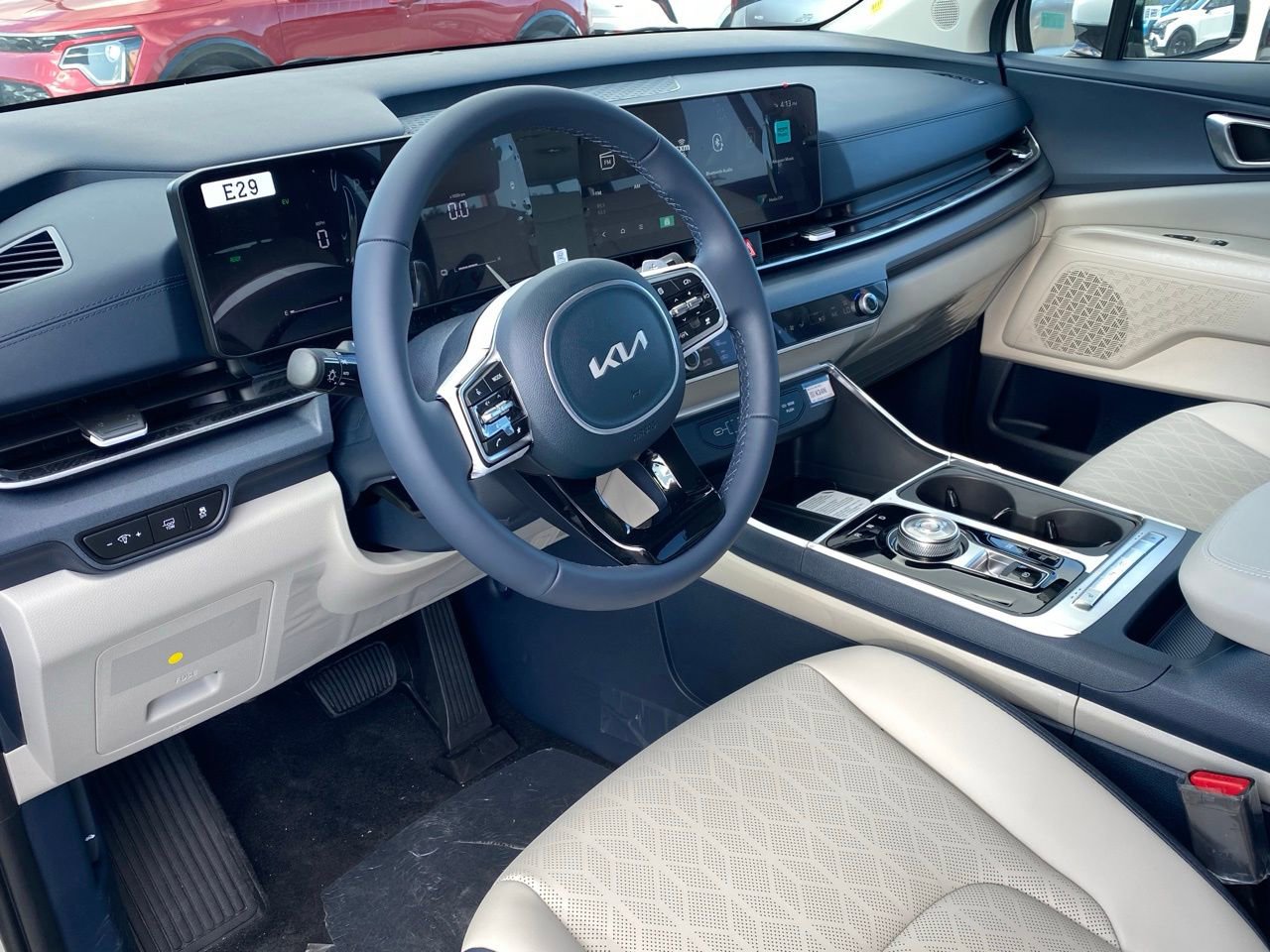 New 2026 Kia Carnival EX image 12