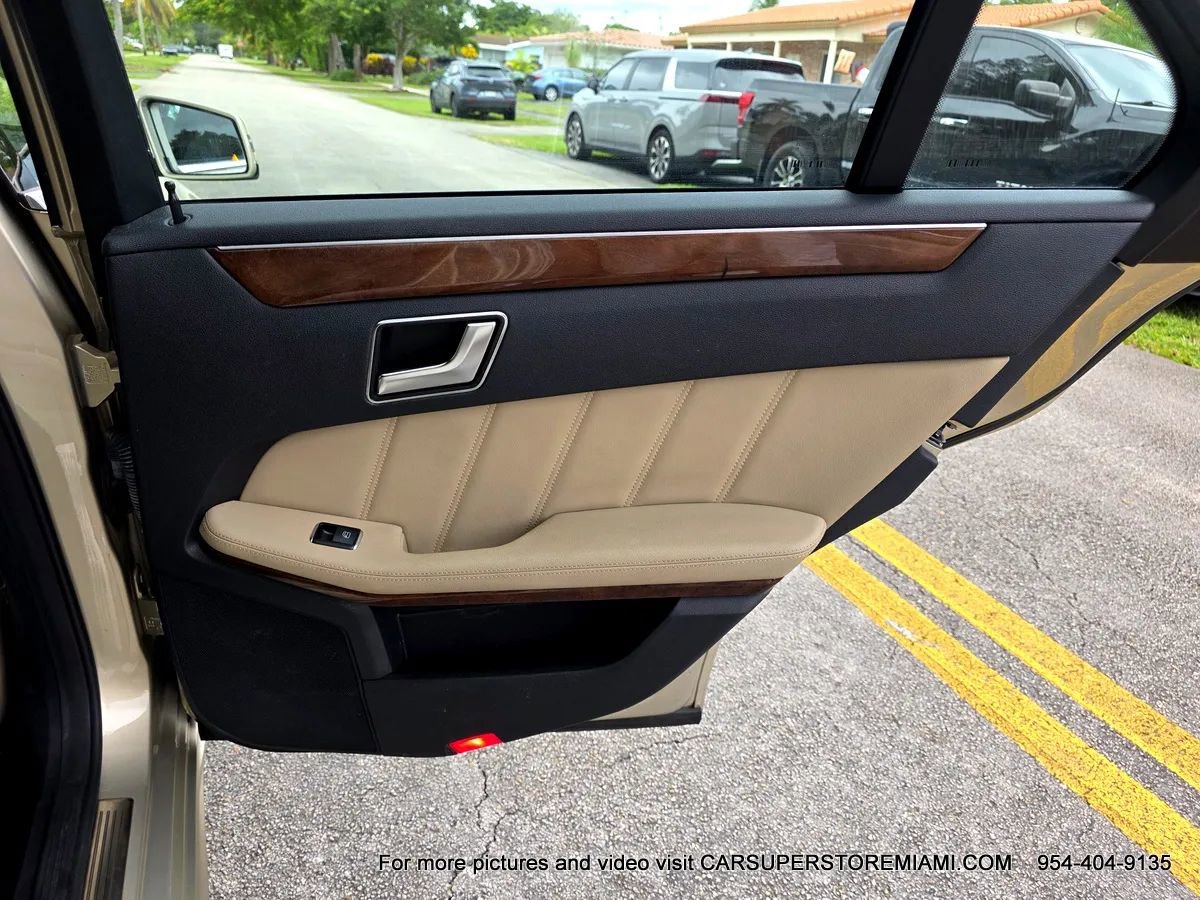 Used 2012 Mercedes-Benz E 350 BlueTEC Sedan image 40