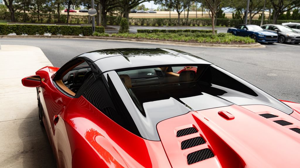 Used 2015 Ferrari 458 Spider RWD image 21