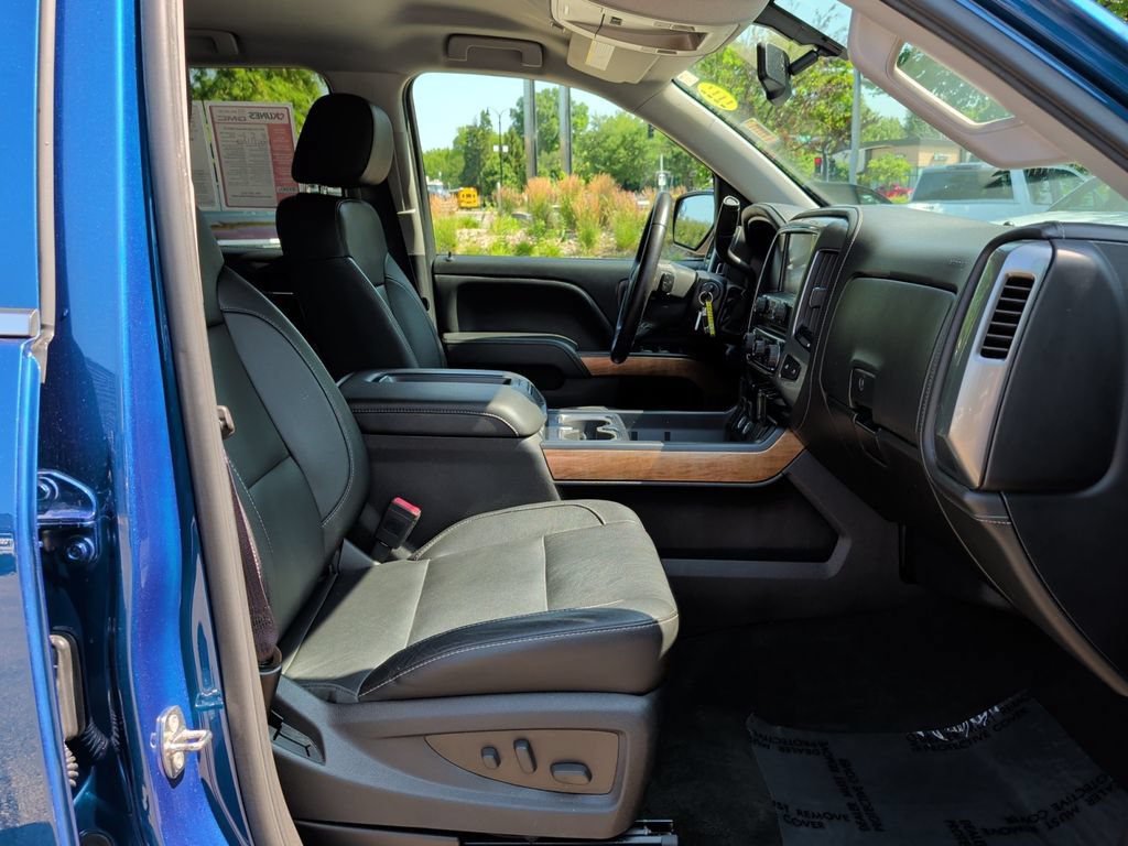 Used 2015 Chevrolet Silverado 1500 LTZ AWD/4WD image 37
