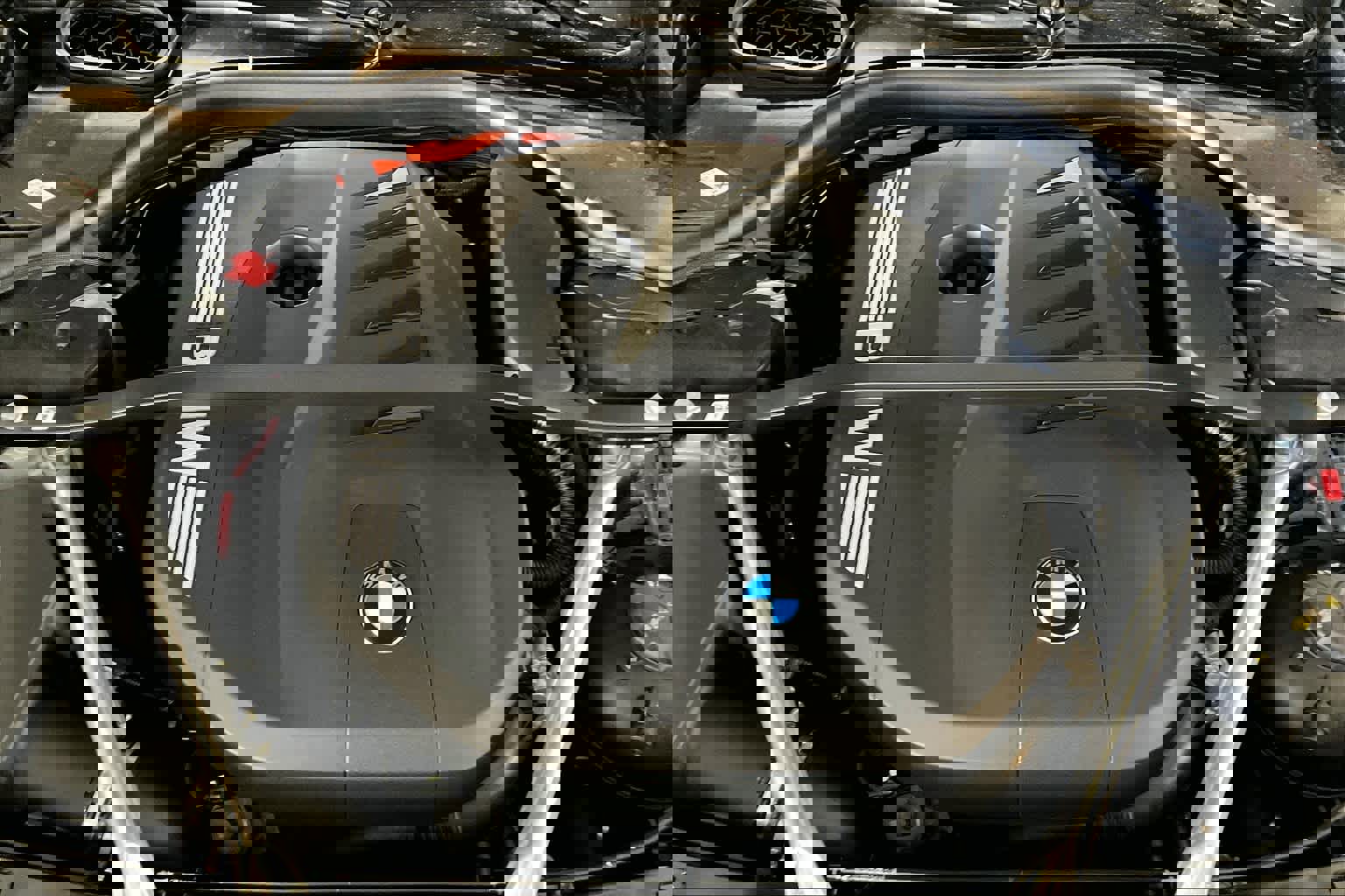 Used 2025 BMW 750e xDrive w/ Premium Package AWD/4WD image 17