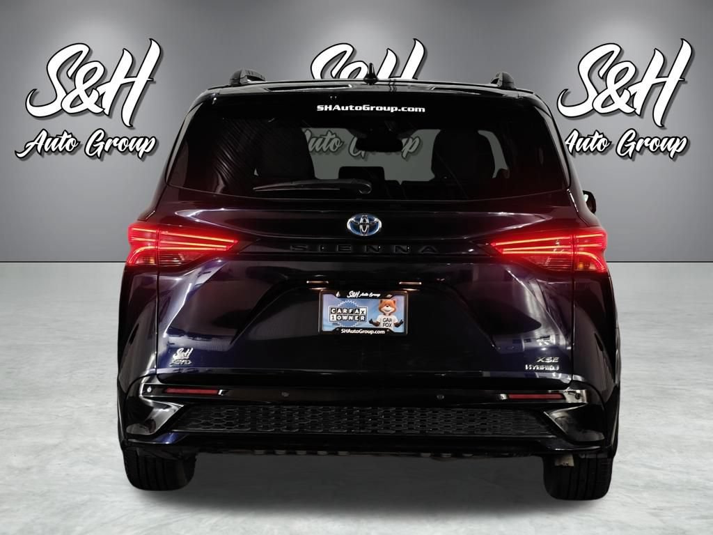 Used 2024 Toyota Sienna XSE w/ XSE Plus Package AWD/4WD image 24