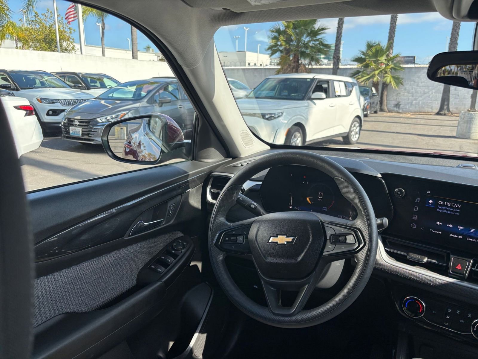 Used 2025 Chevrolet TrailBlazer LT FWD image 33