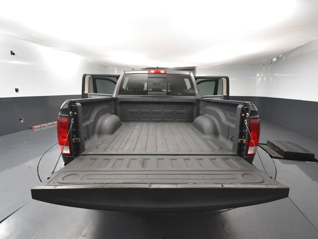 Used 2017 RAM 1500 Classic SLT image 32