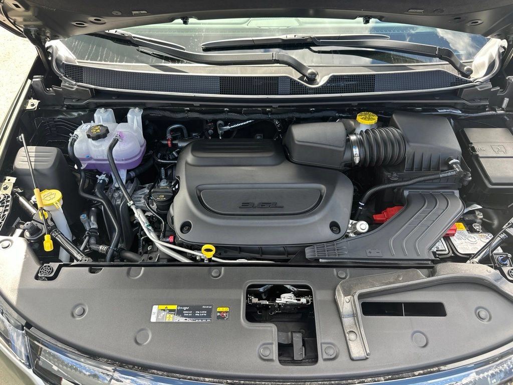 New 2027 Chrysler Pacifica Select AWD/4WD image 23