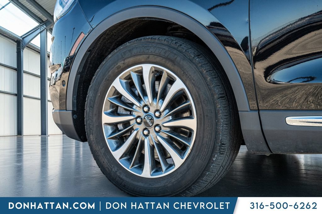 Used 2023 Lincoln Nautilus Reserve AWD/4WD image 43