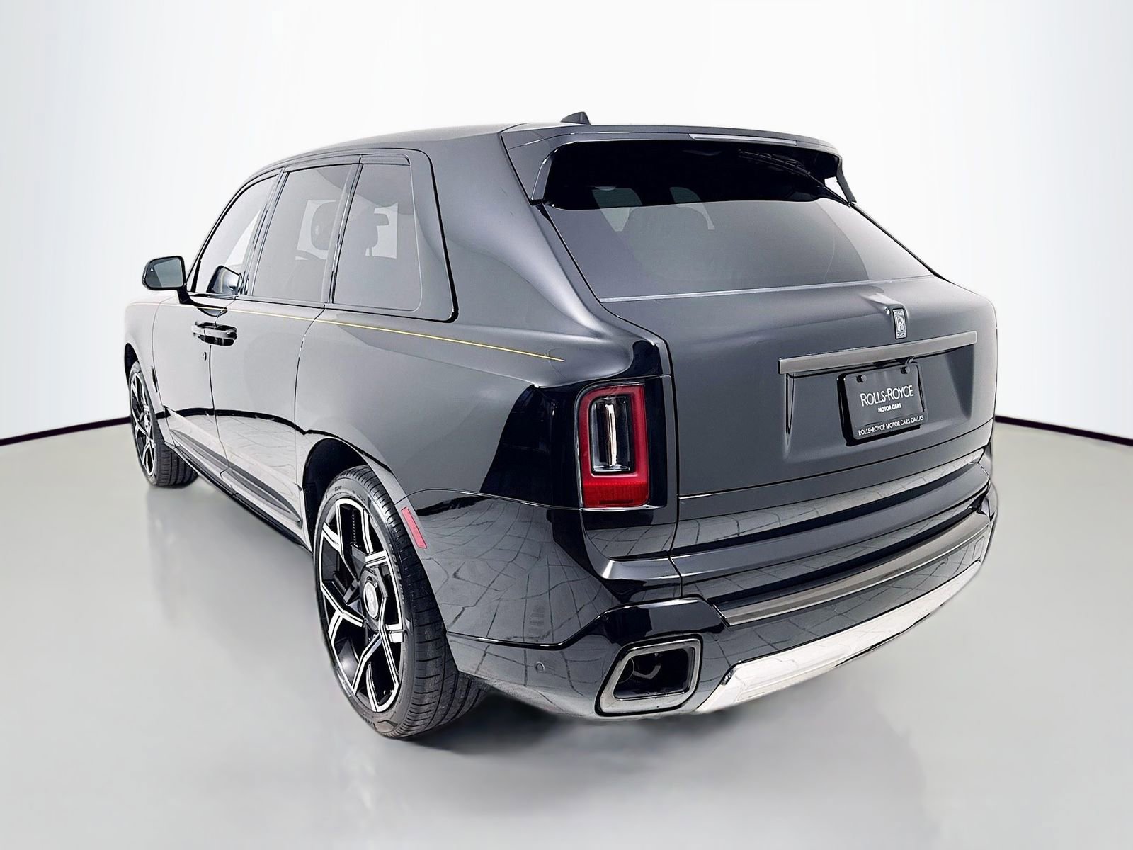 Certified 2025 Rolls-Royce Cullinan Black Badge image 6