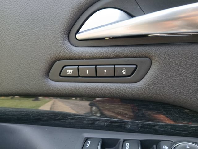 Used 2020 Cadillac XT4 Premium Luxury w/ Cold Weather Package FWD image 33
