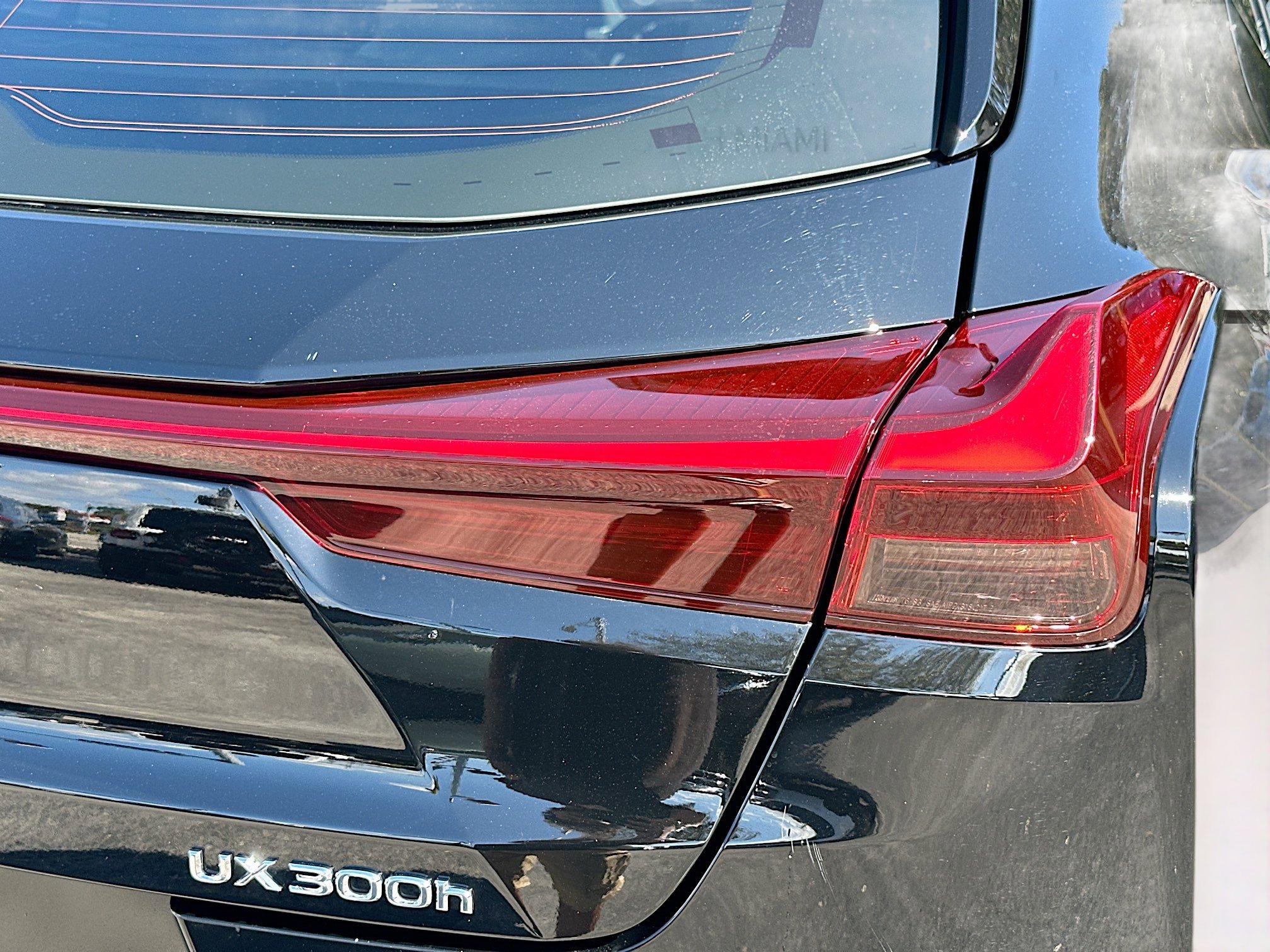 Used 2025 Lexus UX 300h FWD image 31