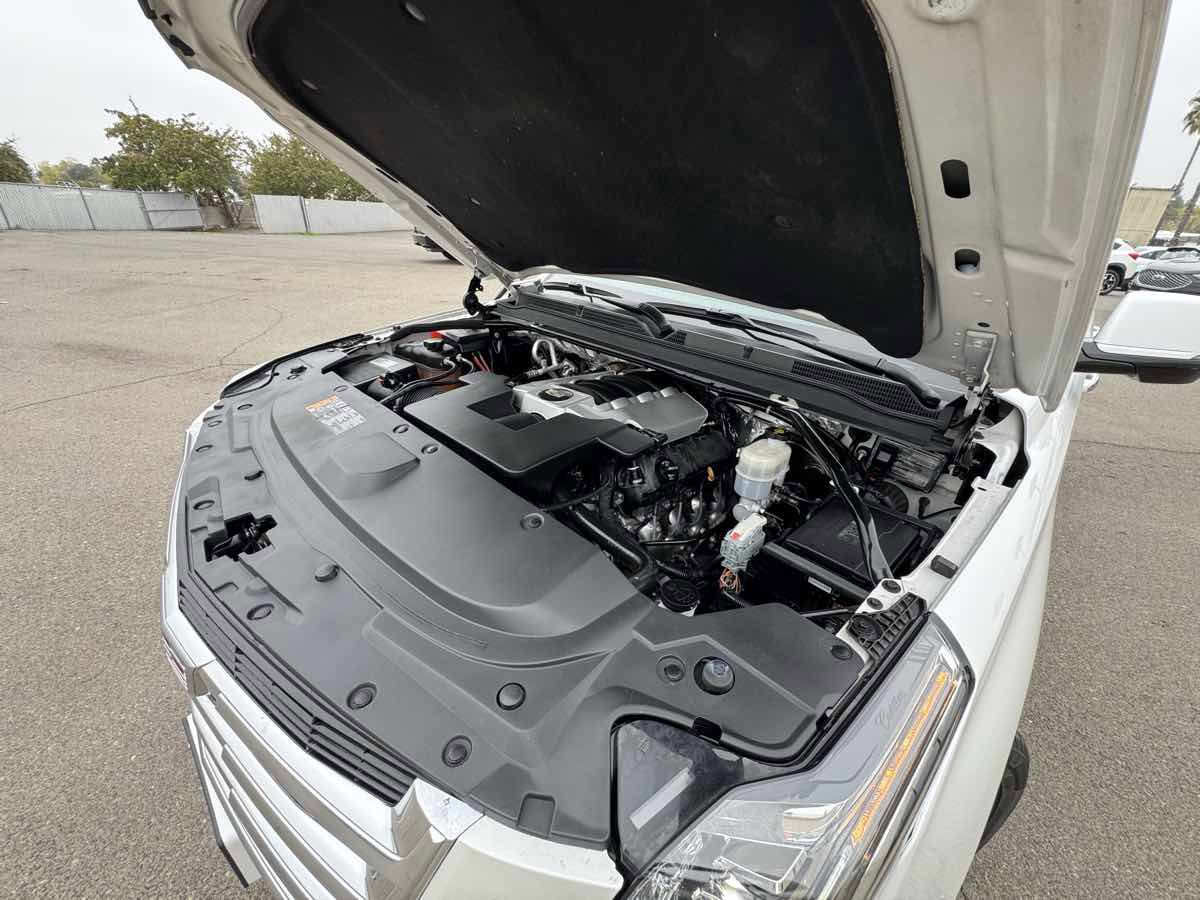 Used 2017 Cadillac Escalade Luxury image 45