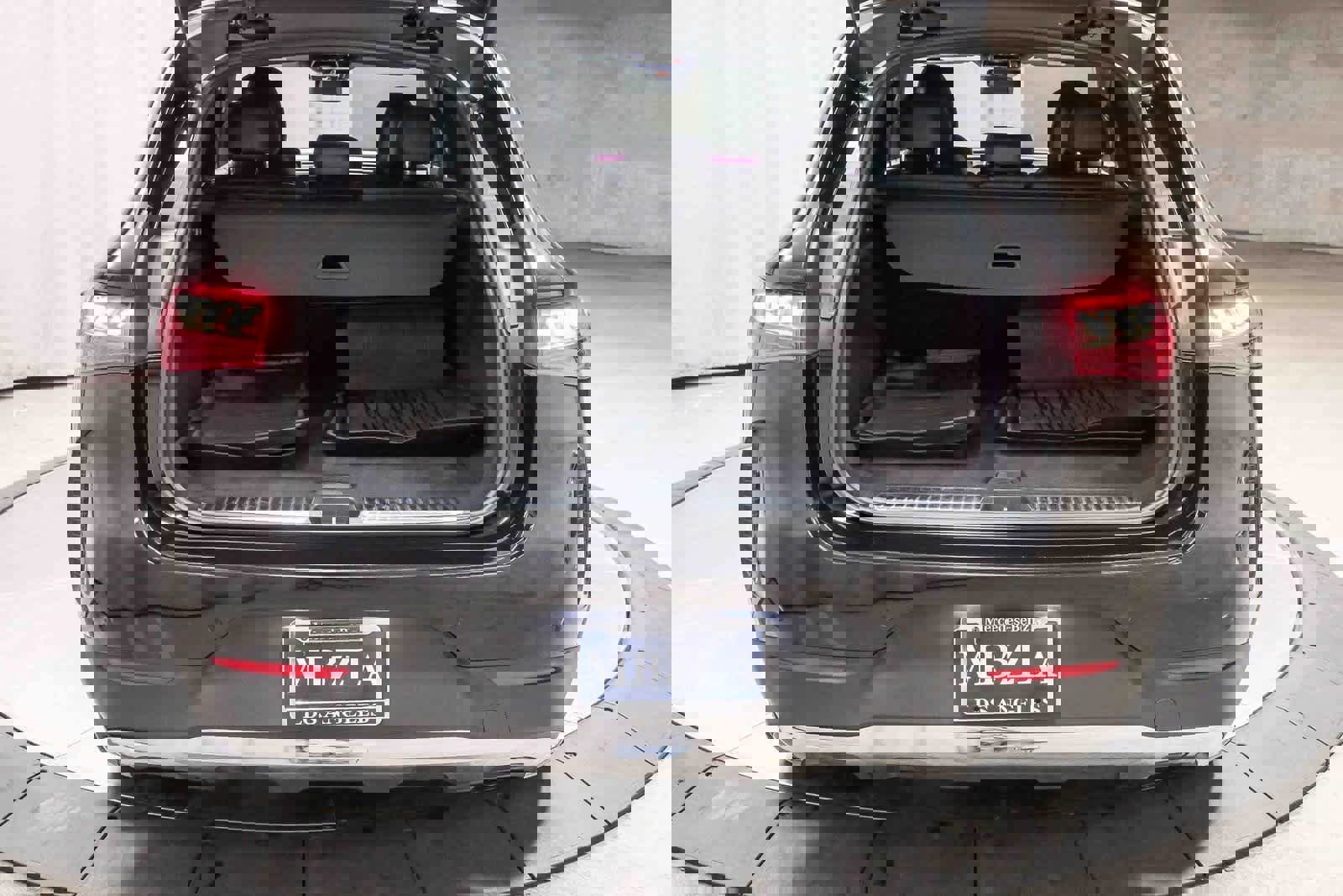 Certified 2023 Mercedes-Benz EQE 350+ 4MATIC SUV w/ Exclusive Trim Package image 17