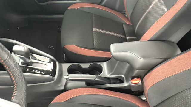 New 2025 Nissan Versa SR w/ Trunk Package image 31