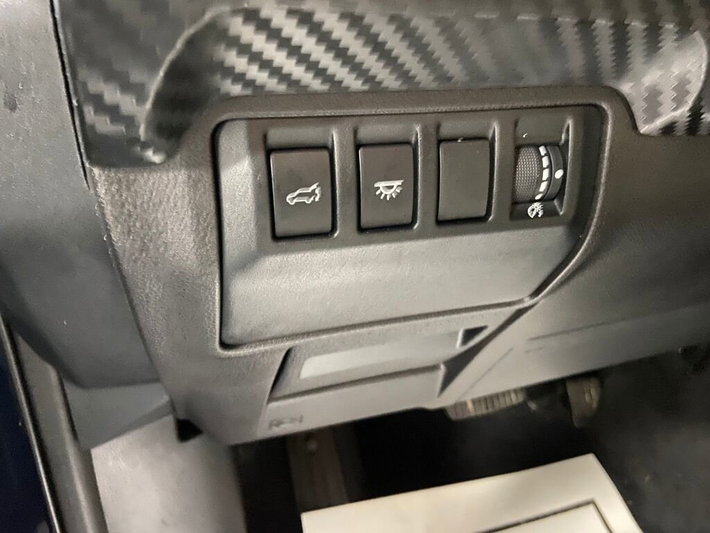 Used 2023 Subaru Ascent Premium w/ Convenience Package image 15