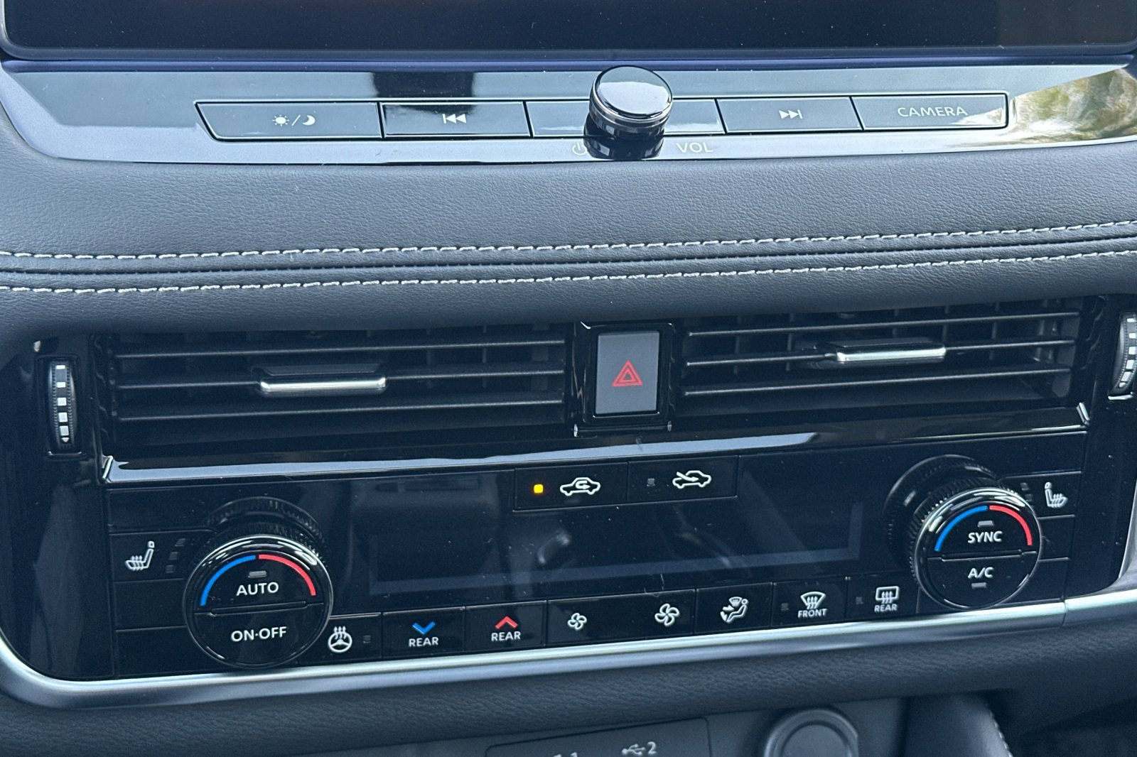 New 2026 Nissan Rogue Platinum w/ Tech Package image 18