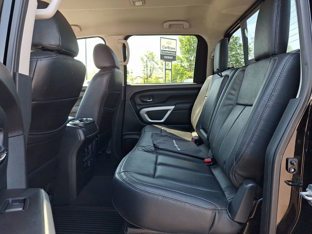 Used 2023 Nissan Titan SV w/ SV Convenience Package AWD/4WD image 10