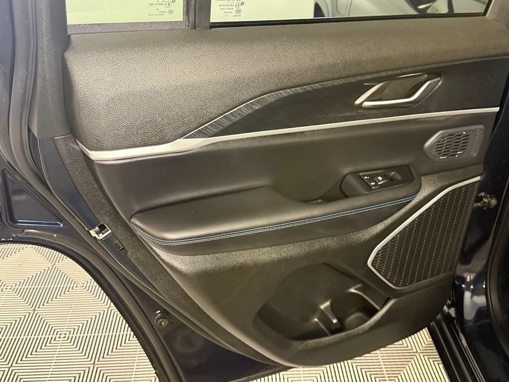 Used 2023 Jeep Grand Cherokee Trailhawk AWD/4WD image 28