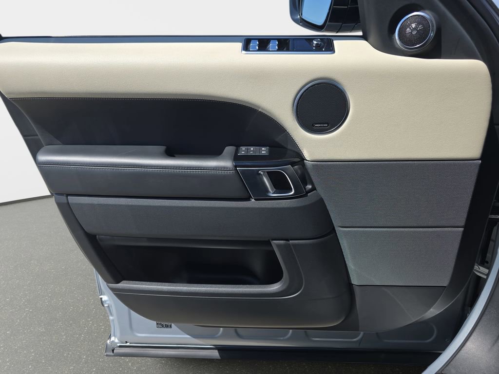 Certified 2021 Land Rover Range Rover Sport HSE Silver Edition image 30