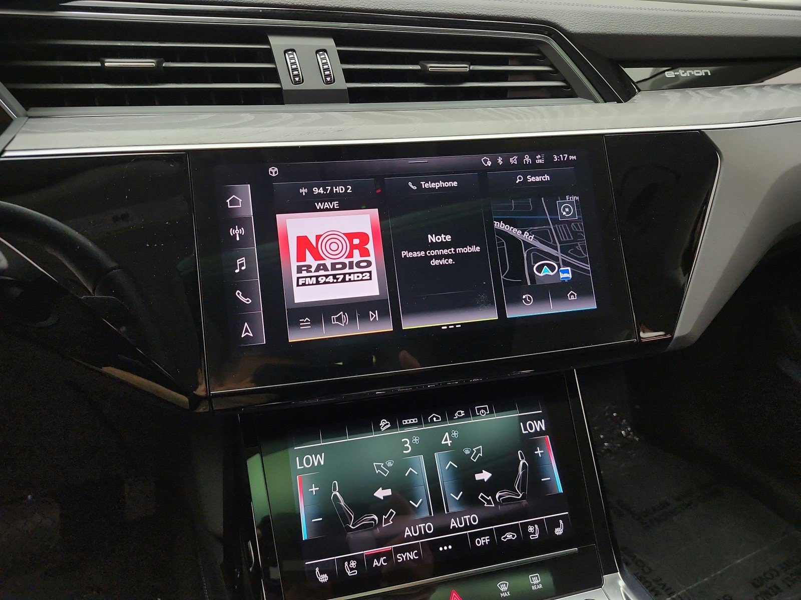 Used 2024 Audi Q8 e-tron Premium Plus w/ Premium Plus Package AWD/4WD image 10
