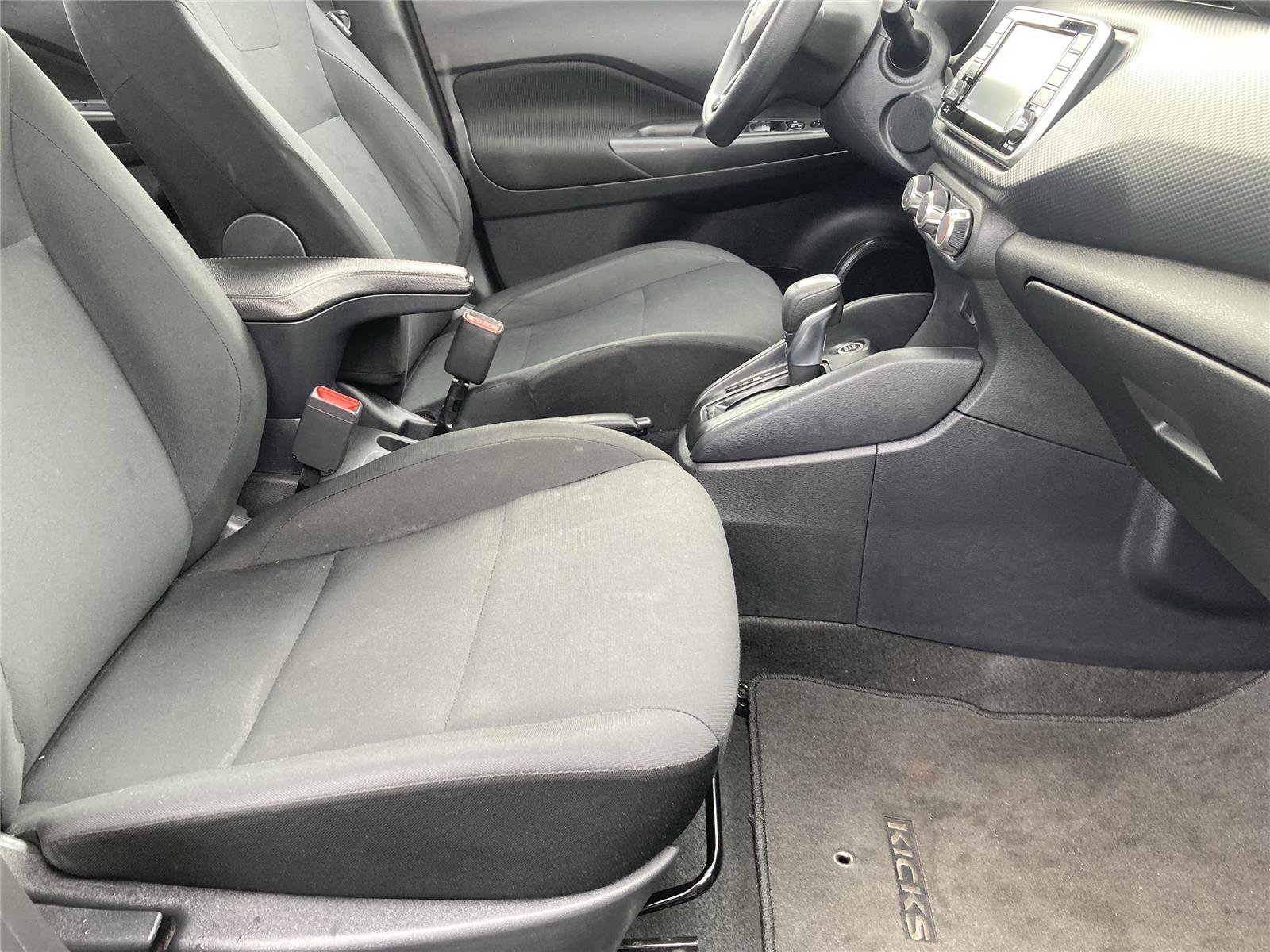 Used 2023 Nissan Kicks S image 30