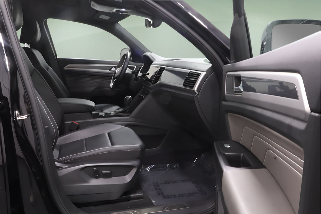 Used 2021 Volkswagen Atlas Cross Sport SEL AWD/4WD image 15