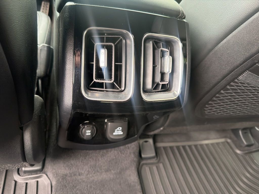 Used 2024 Kia Sorento SX Prestige image 23