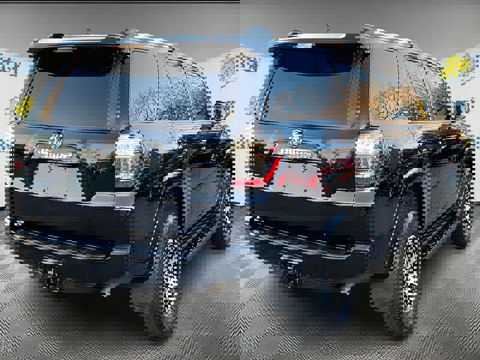 Used 2023 Toyota 4Runner SR5 Premium image 6