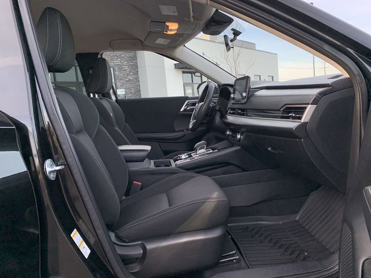 Used 2022 Mitsubishi Outlander ES AWD/4WD image 28