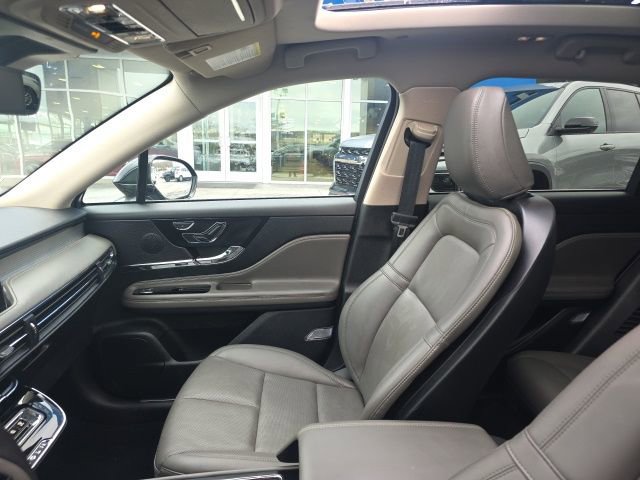Used 2025 Lincoln Corsair Premiere w/ Equipment Group 101A image 24