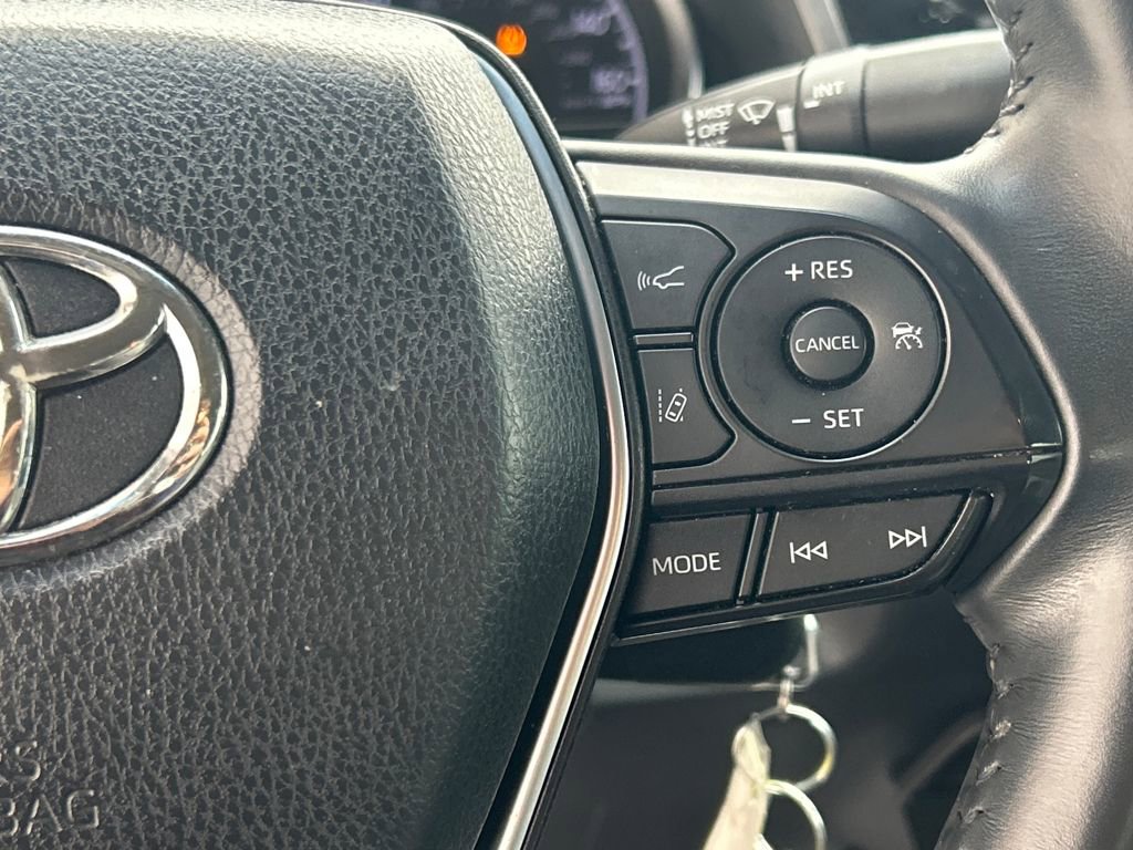 Used 2018 Toyota Camry SE image 41