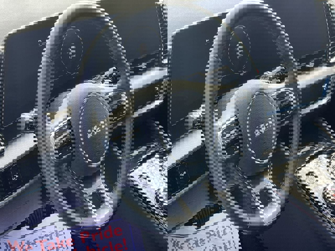 Used 2025 Kia Sportage SX Prestige image 30