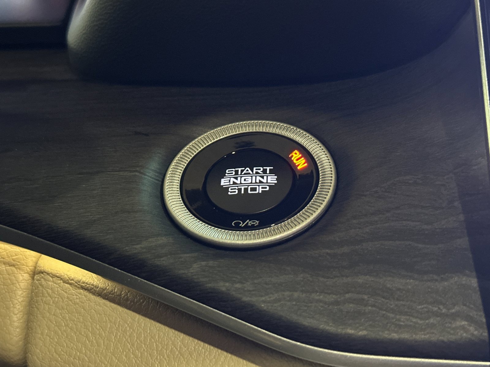 New 2025 Jeep Grand Cherokee Limited w/ Luxury Tech Group II image 22