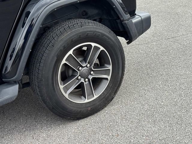 Used 2023 Jeep Wrangler Sahara w/ Cold Weather Group image 11