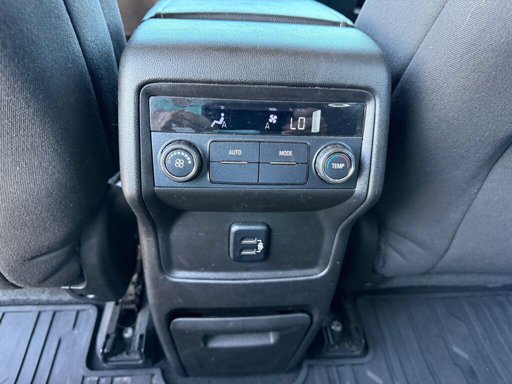 Used 2018 GMC Acadia SLE w/ LPO, Protection Package FWD image 29