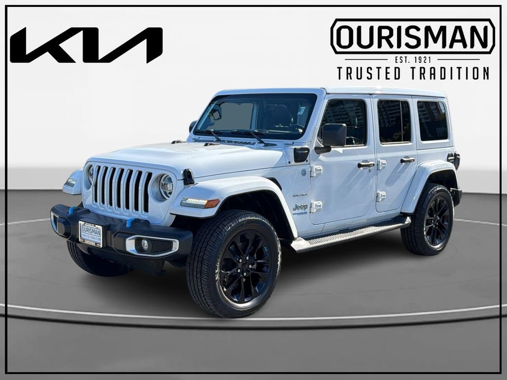 Used 2022 Jeep Wrangler Unlimited Sahara w/ Cold Weather Group AWD/4WD image 2