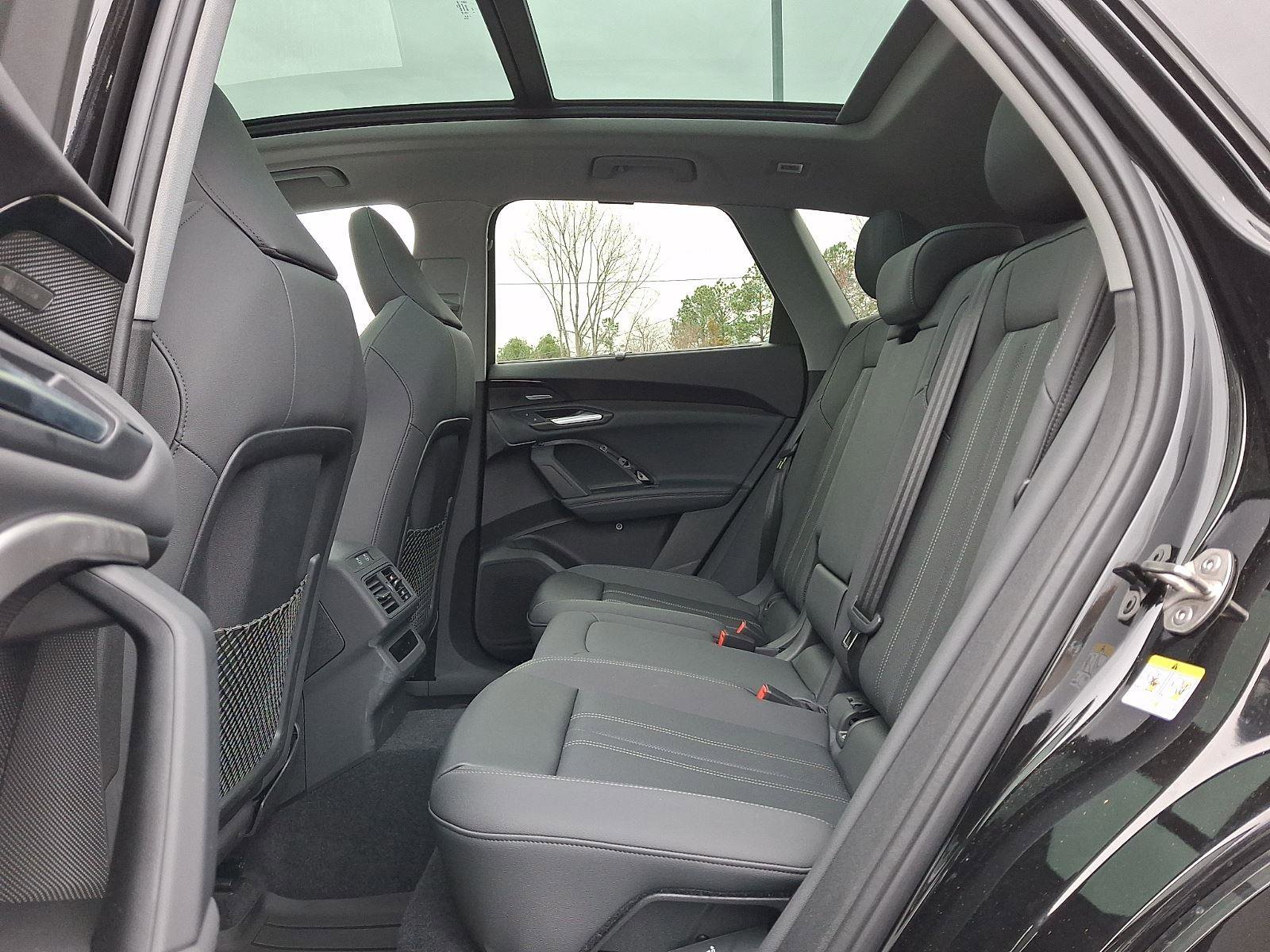 Used 2025 Audi Q5 Premium Plus w/ Premium Plus AWD/4WD image 10