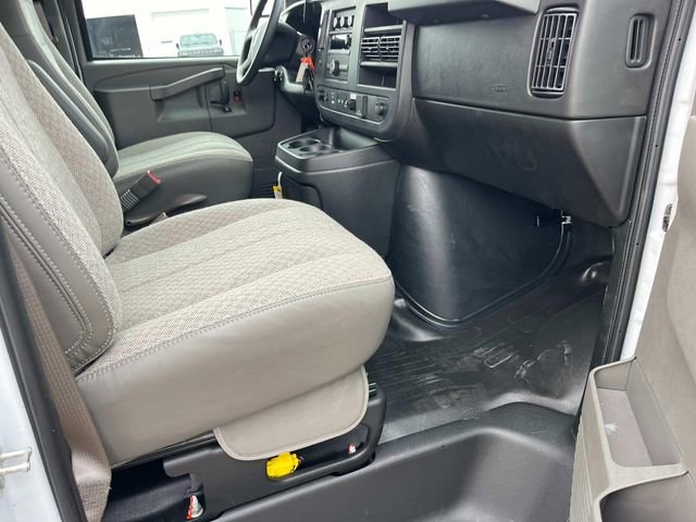 New 2025 Chevrolet Express 3500 w/ Power Convenience Package RWD image 21