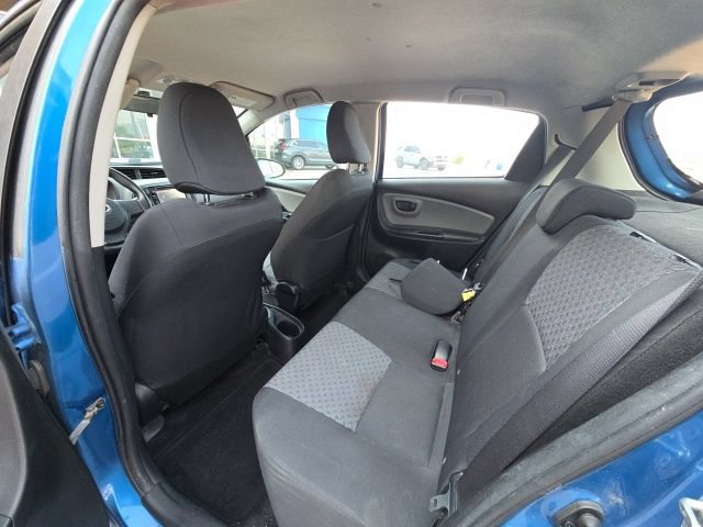 Used 2015 Toyota Yaris L FWD image 5