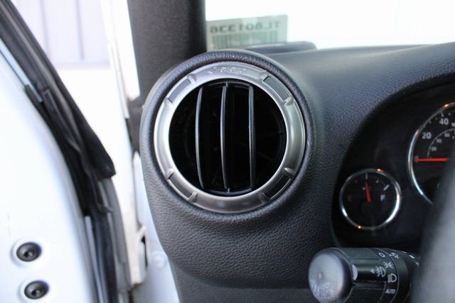 Used 2018 Jeep Wrangler Unlimited Sahara w/ Dual Top Group image 6