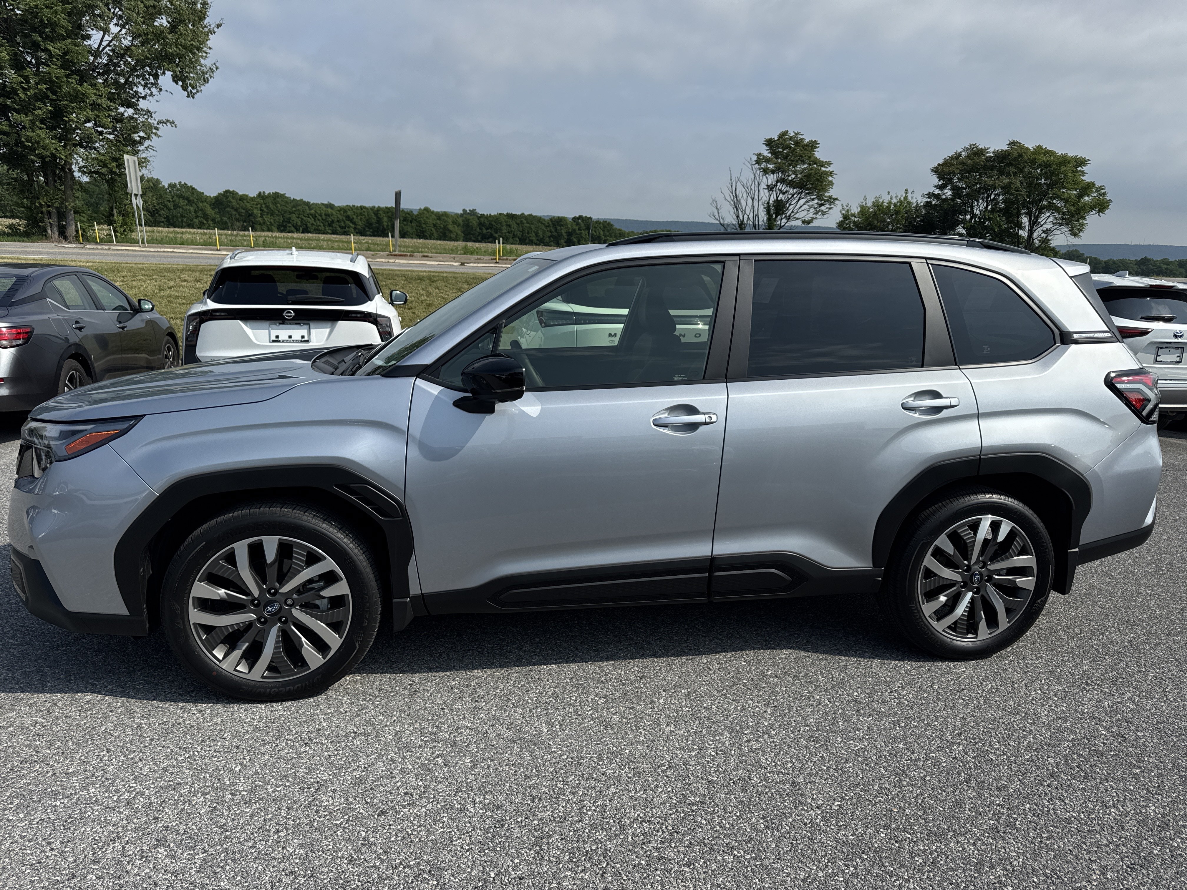 Used 2025 Subaru Forester Touring AWD/4WD image 35
