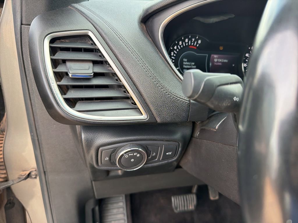 Used 2016 Lincoln MKX Reserve w/ Technology Package image 27