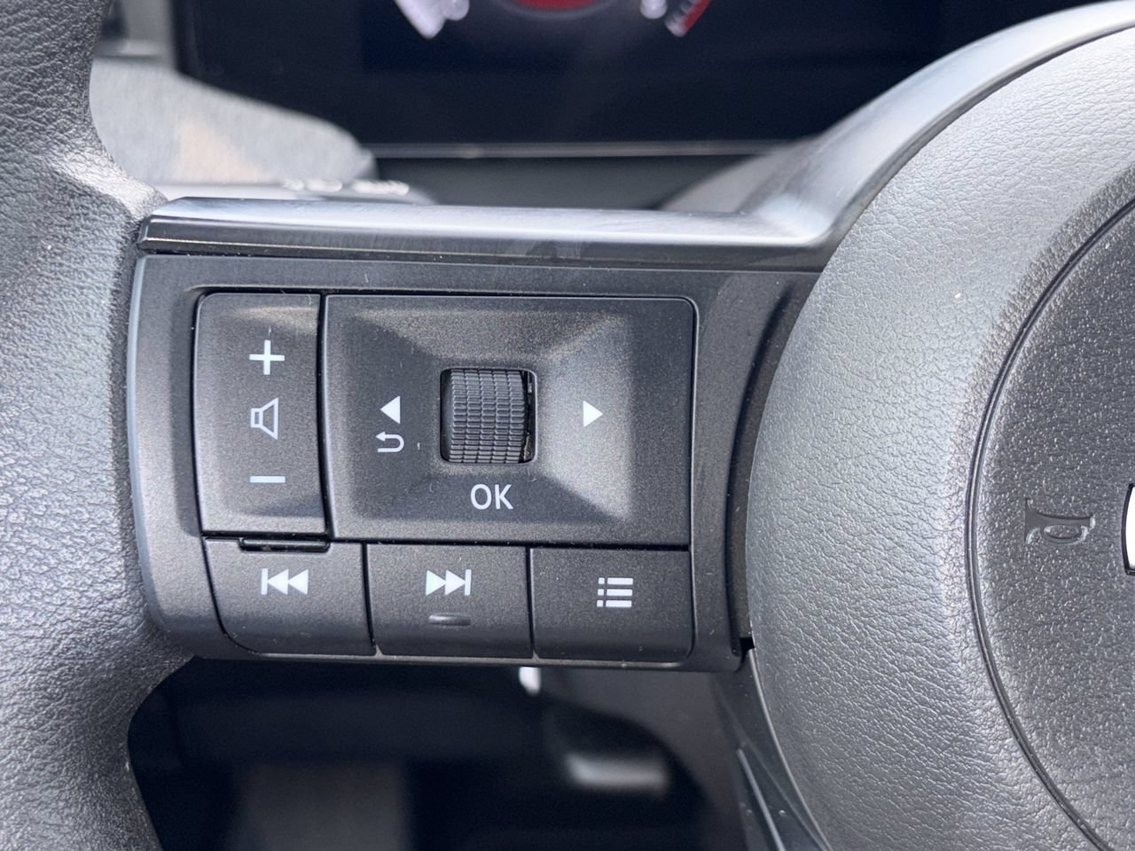 Certified 2026 Nissan Kicks SV w/ SV Premium Package FWD image 20