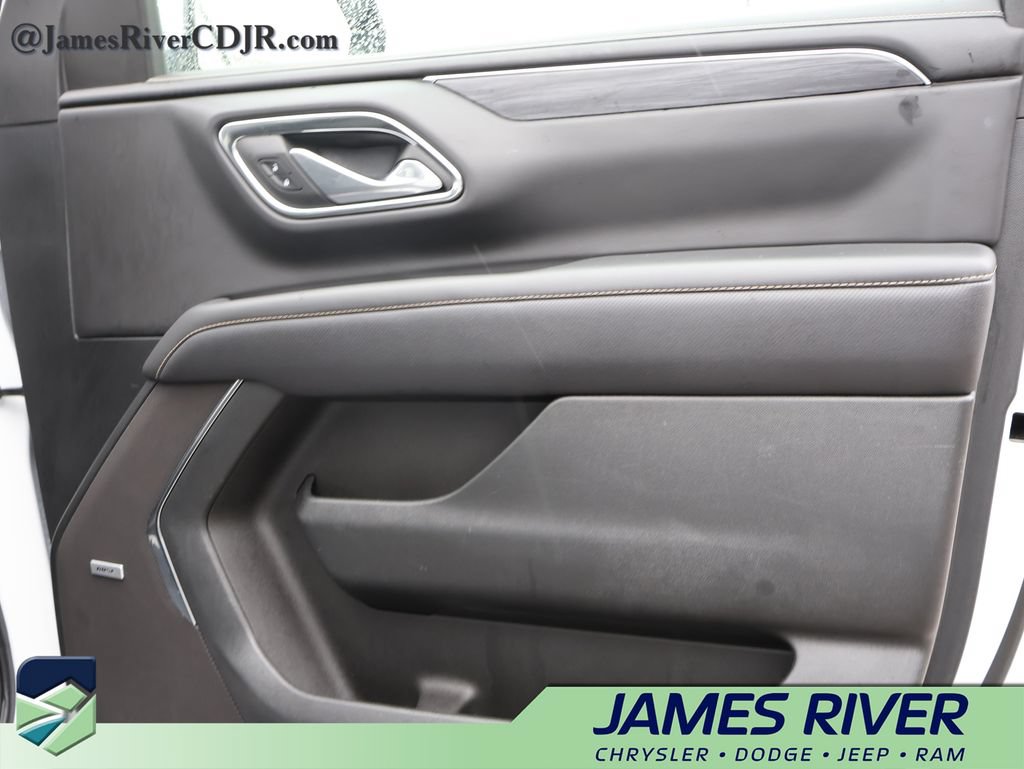 Used 2024 GMC Yukon SLT AWD/4WD image 8