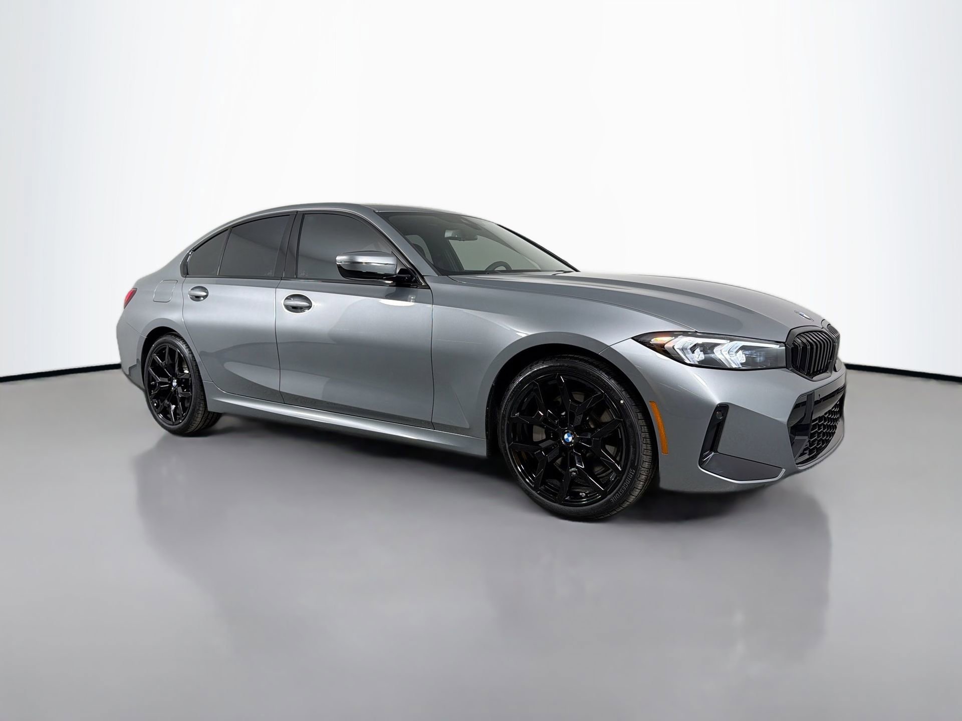 New 2026 BMW 330i xDrive Sedan w/ M Sport Package image 10